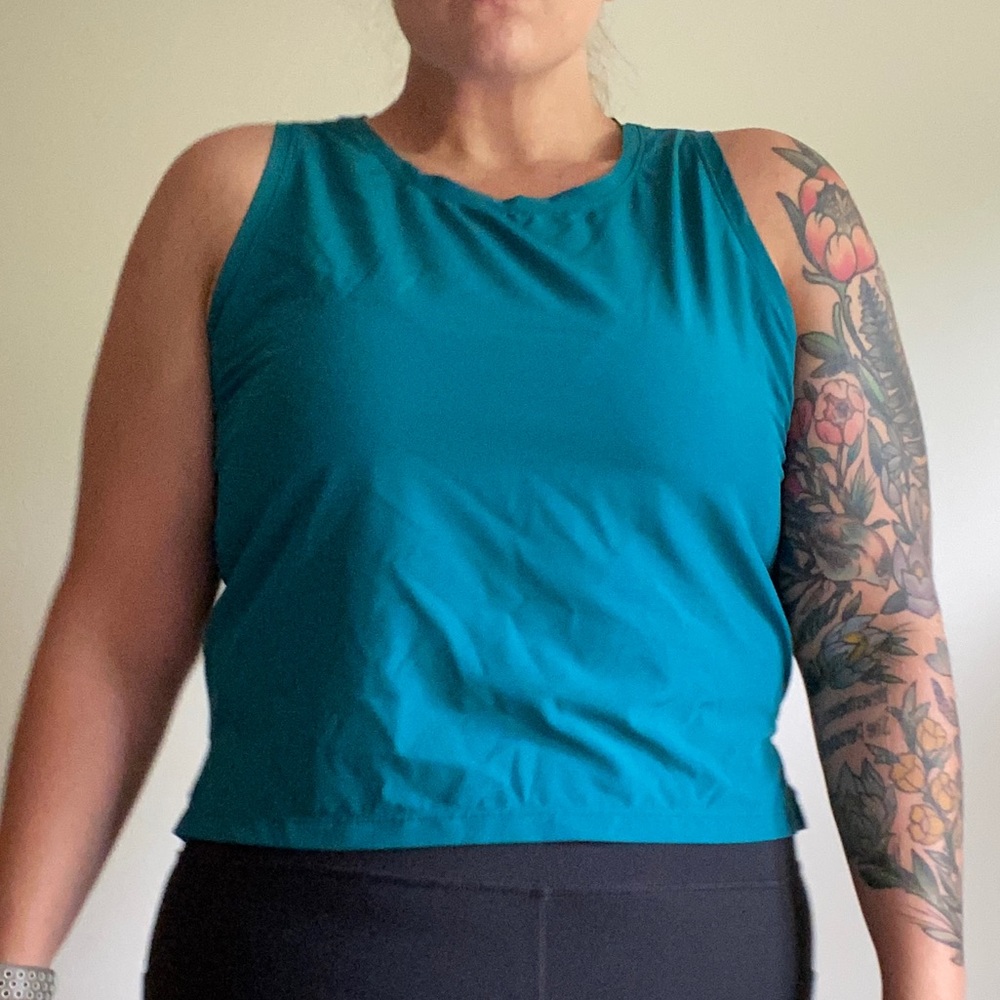 Teal cropped athletic tank top